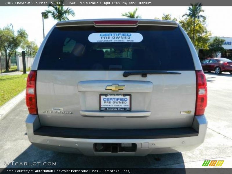 Silver Birch Metallic / Light Titanium/Dark Titanium 2007 Chevrolet Suburban 1500 LT