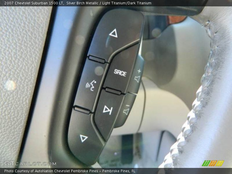 Silver Birch Metallic / Light Titanium/Dark Titanium 2007 Chevrolet Suburban 1500 LT