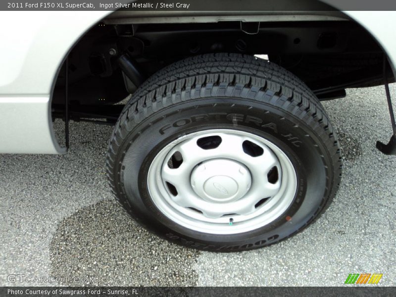 Ingot Silver Metallic / Steel Gray 2011 Ford F150 XL SuperCab