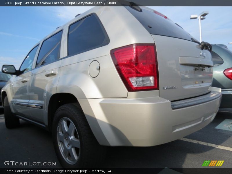 Light Graystone Pearl / Khaki 2010 Jeep Grand Cherokee Laredo