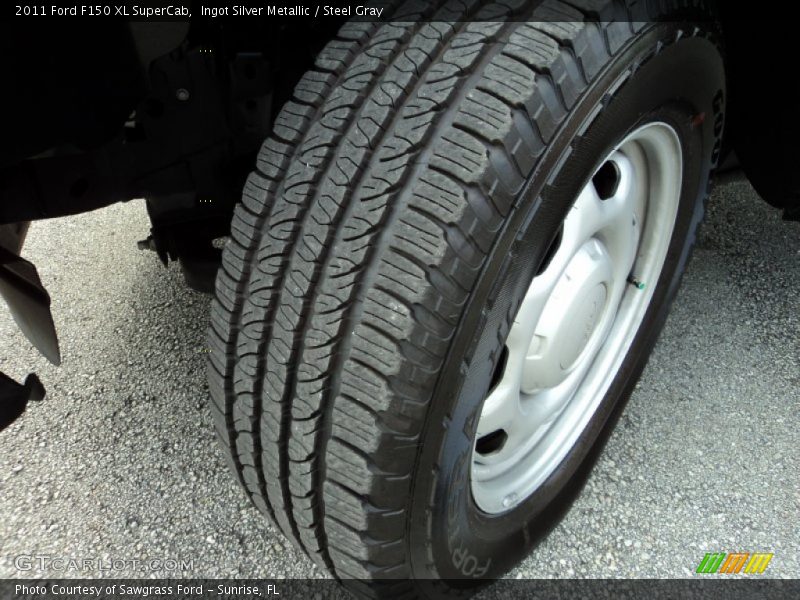 Ingot Silver Metallic / Steel Gray 2011 Ford F150 XL SuperCab
