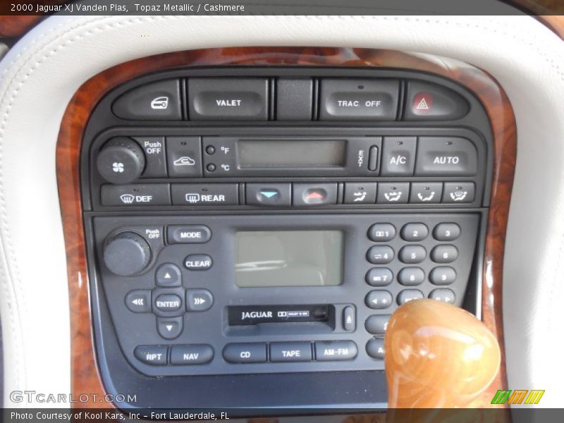 Topaz Metallic / Cashmere 2000 Jaguar XJ Vanden Plas