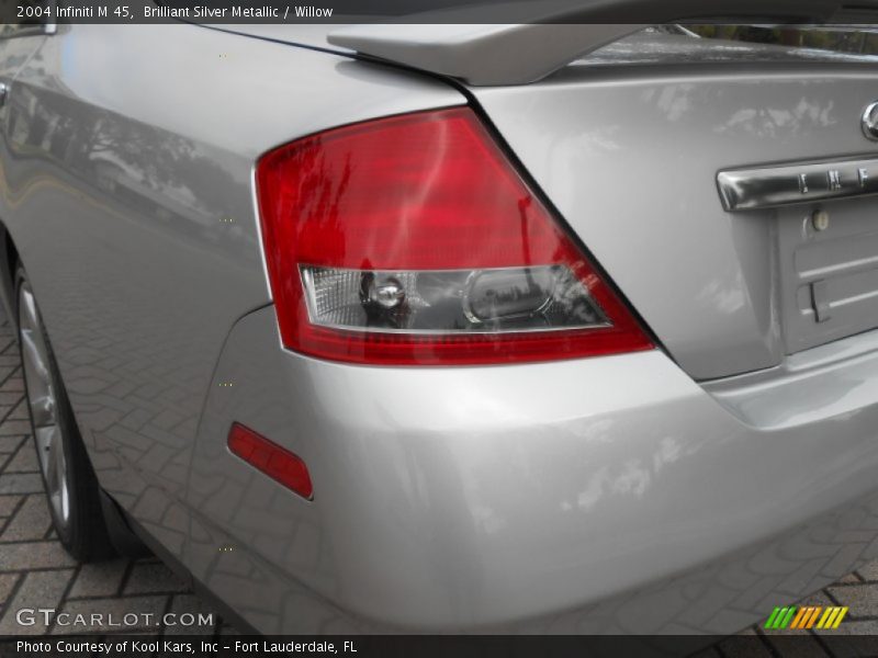 Brilliant Silver Metallic / Willow 2004 Infiniti M 45