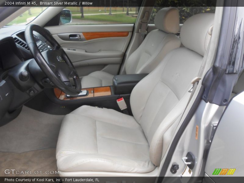 Front Seat of 2004 M 45