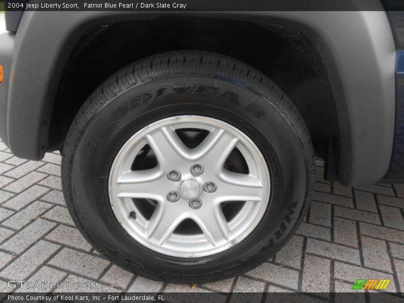 Patriot Blue Pearl / Dark Slate Gray 2004 Jeep Liberty Sport