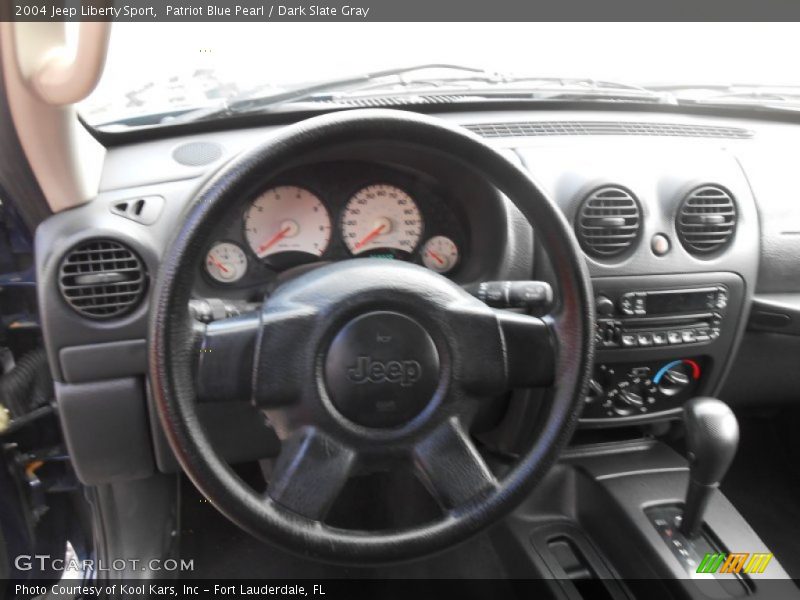 Patriot Blue Pearl / Dark Slate Gray 2004 Jeep Liberty Sport