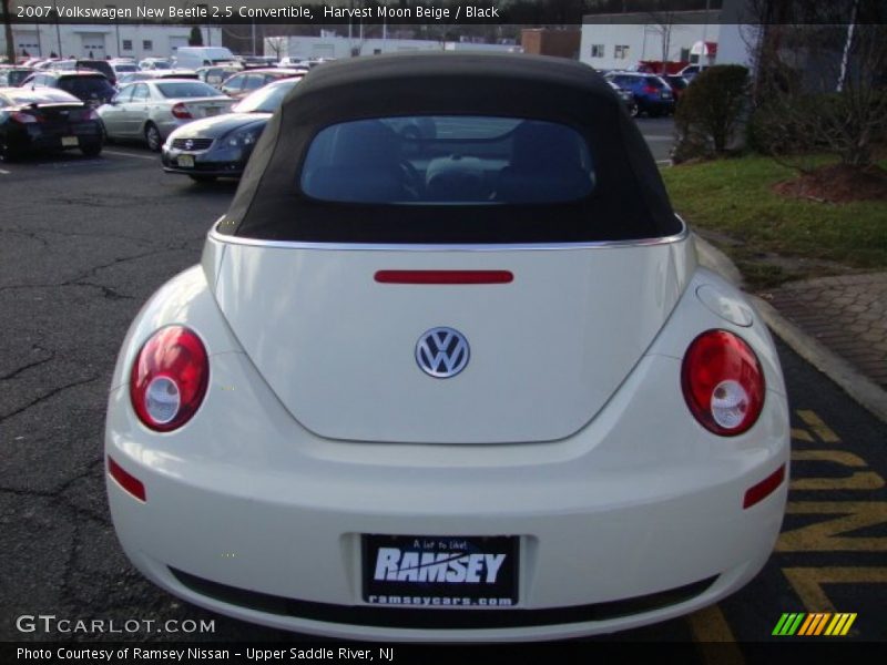 Harvest Moon Beige / Black 2007 Volkswagen New Beetle 2.5 Convertible