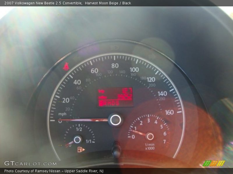 Harvest Moon Beige / Black 2007 Volkswagen New Beetle 2.5 Convertible