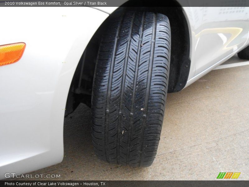 Opal Silver / Titan Black 2010 Volkswagen Eos Komfort