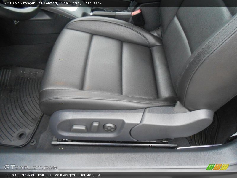 Opal Silver / Titan Black 2010 Volkswagen Eos Komfort