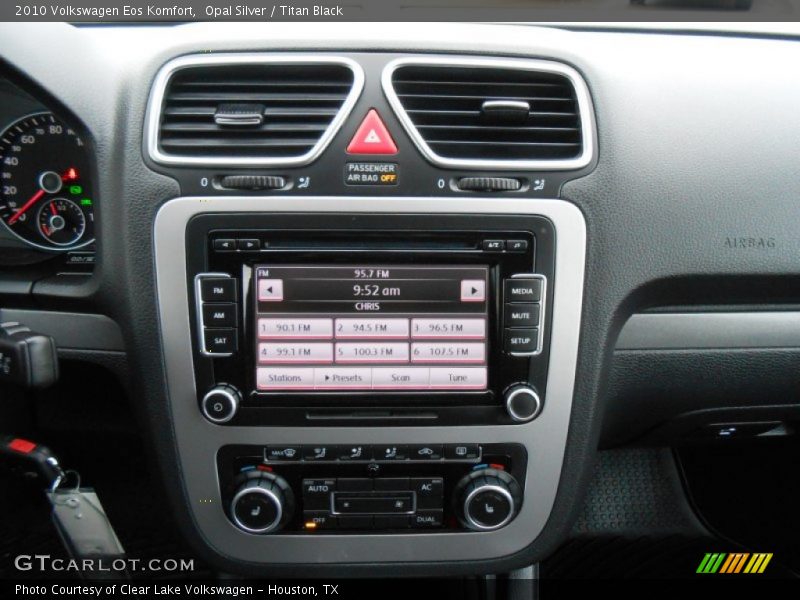 Opal Silver / Titan Black 2010 Volkswagen Eos Komfort