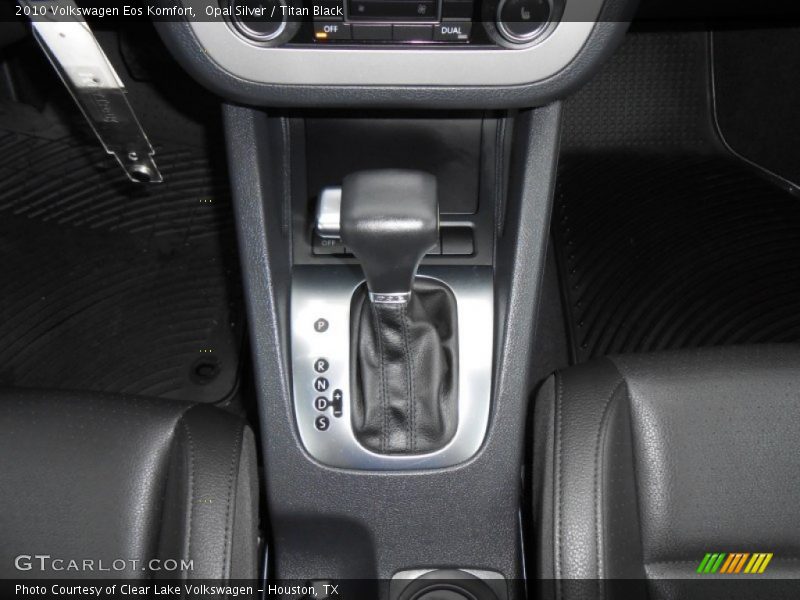 Opal Silver / Titan Black 2010 Volkswagen Eos Komfort