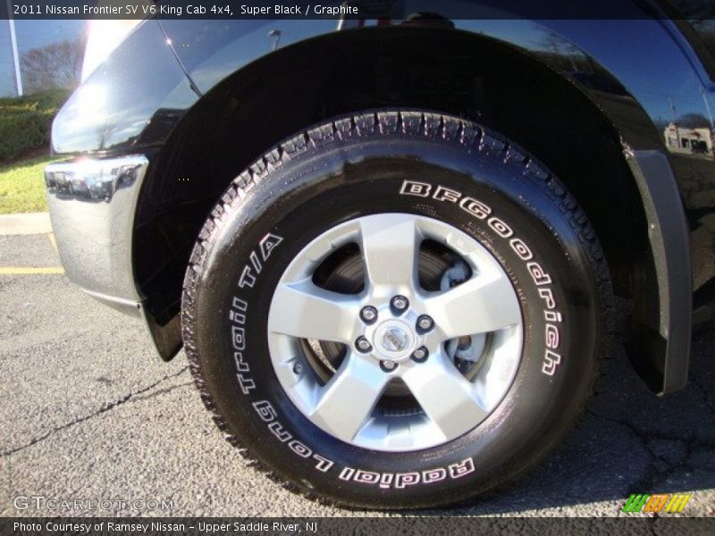 Super Black / Graphite 2011 Nissan Frontier SV V6 King Cab 4x4