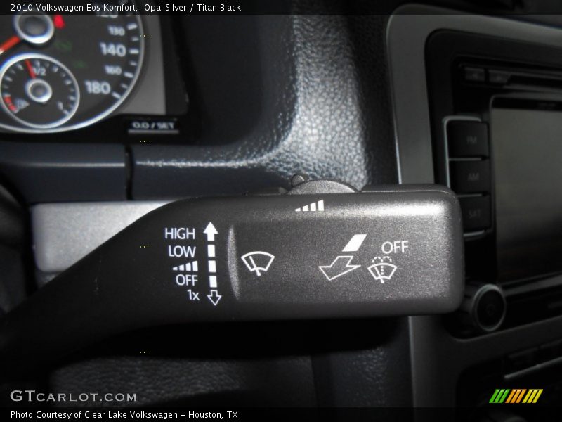 Opal Silver / Titan Black 2010 Volkswagen Eos Komfort