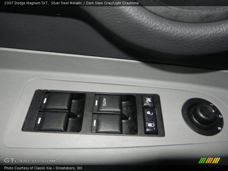 Silver Steel Metallic / Dark Slate Gray/Light Graystone 2007 Dodge Magnum SXT