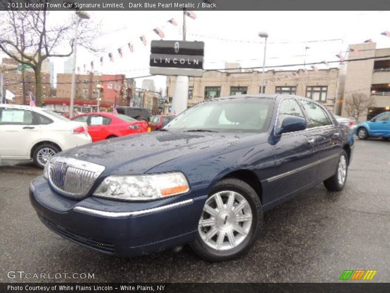 Dark Blue Pearl Metallic / Black 2011 Lincoln Town Car Signature Limited