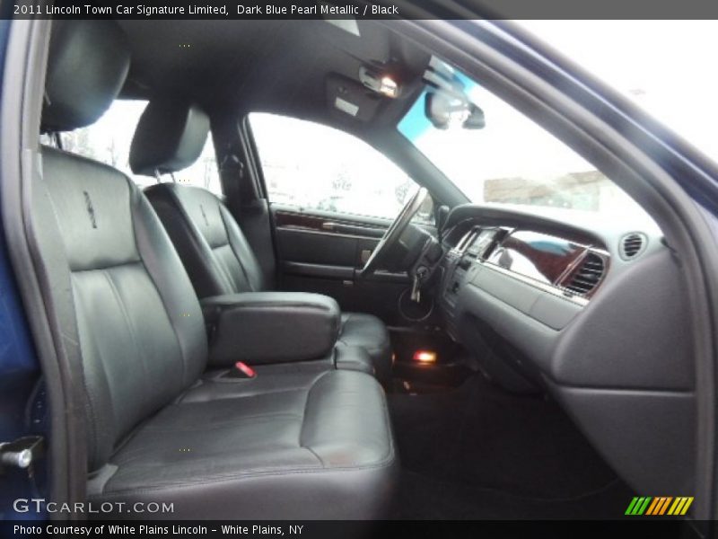 Dark Blue Pearl Metallic / Black 2011 Lincoln Town Car Signature Limited