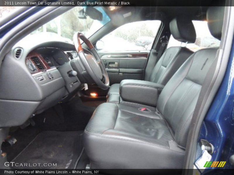 Dark Blue Pearl Metallic / Black 2011 Lincoln Town Car Signature Limited