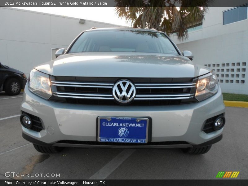 White Gold Metallic / Beige 2013 Volkswagen Tiguan SE