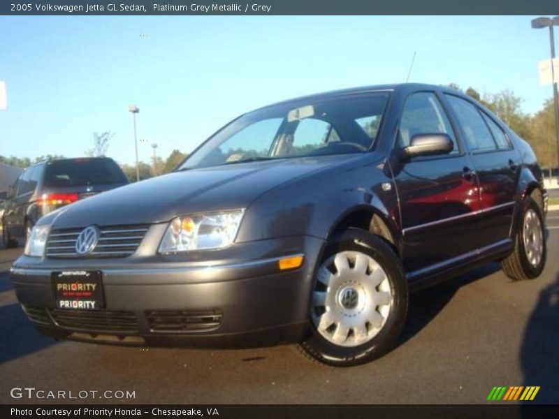 Platinum Grey Metallic / Grey 2005 Volkswagen Jetta GL Sedan