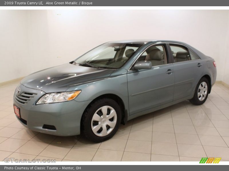 Aloe Green Metallic / Bisque 2009 Toyota Camry LE