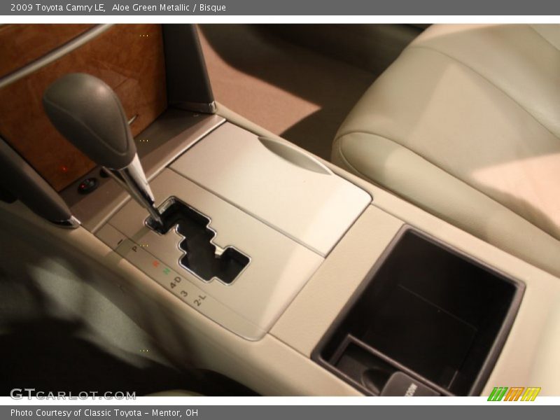 Aloe Green Metallic / Bisque 2009 Toyota Camry LE
