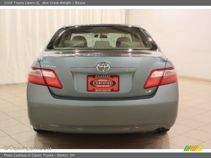 Aloe Green Metallic / Bisque 2009 Toyota Camry LE