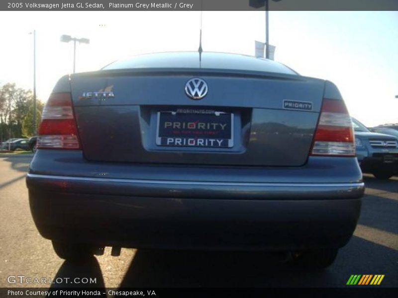 Platinum Grey Metallic / Grey 2005 Volkswagen Jetta GL Sedan