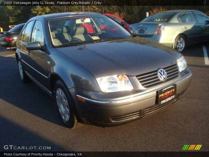 Platinum Grey Metallic / Grey 2005 Volkswagen Jetta GL Sedan