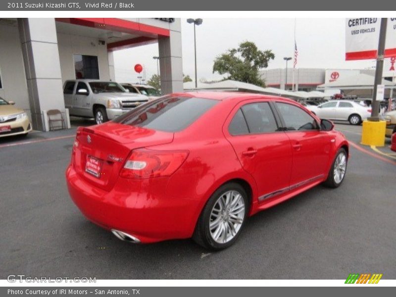 Vivid Red / Black 2011 Suzuki Kizashi GTS