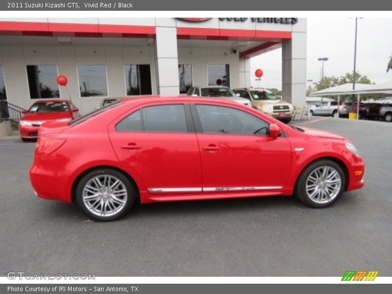 Vivid Red / Black 2011 Suzuki Kizashi GTS