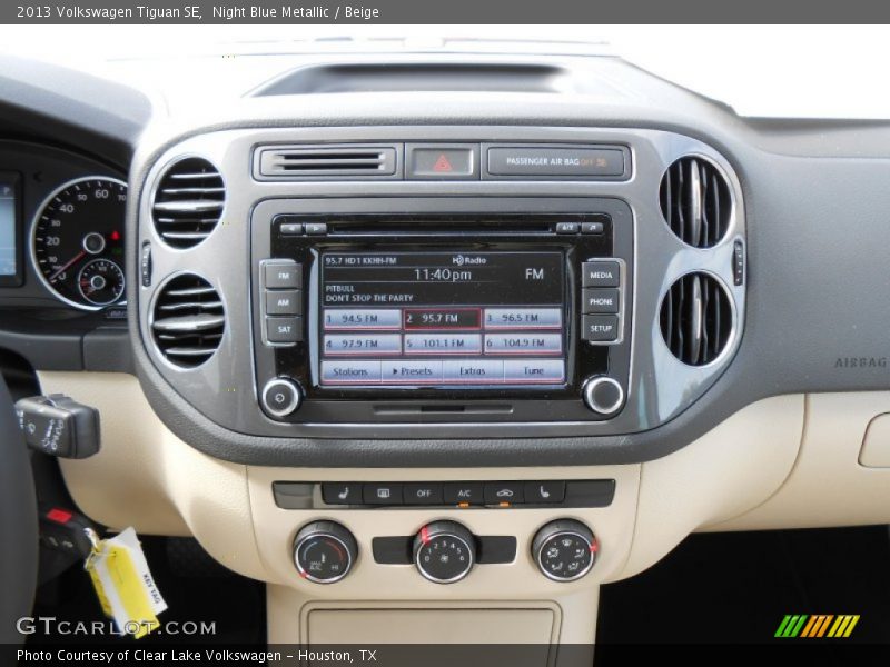 Night Blue Metallic / Beige 2013 Volkswagen Tiguan SE