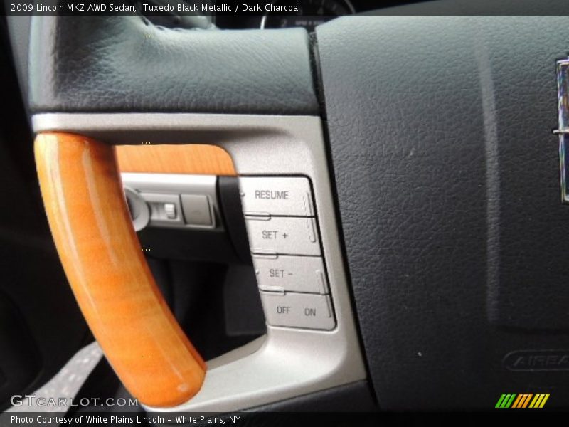 Tuxedo Black Metallic / Dark Charcoal 2009 Lincoln MKZ AWD Sedan