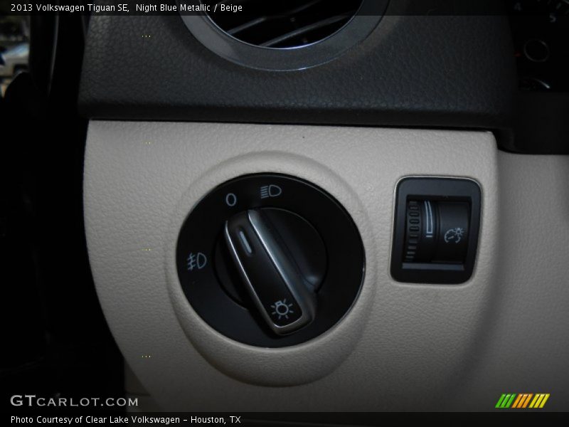 Night Blue Metallic / Beige 2013 Volkswagen Tiguan SE