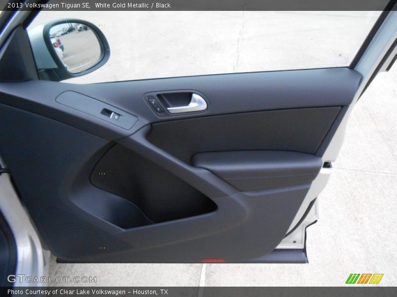 White Gold Metallic / Black 2013 Volkswagen Tiguan SE