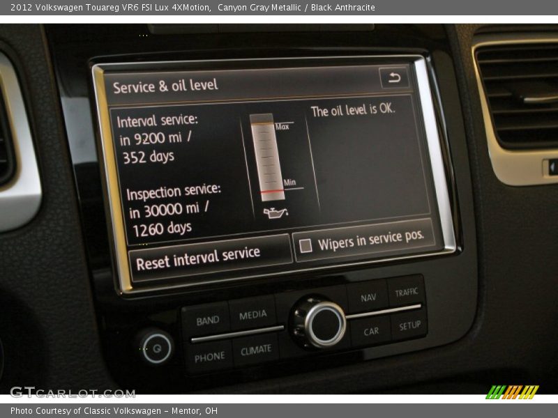 Canyon Gray Metallic / Black Anthracite 2012 Volkswagen Touareg VR6 FSI Lux 4XMotion