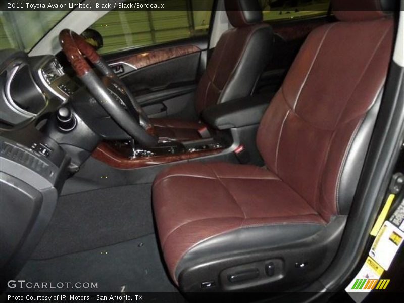 Black / Black/Bordeaux 2011 Toyota Avalon Limited