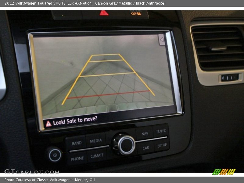 Canyon Gray Metallic / Black Anthracite 2012 Volkswagen Touareg VR6 FSI Lux 4XMotion
