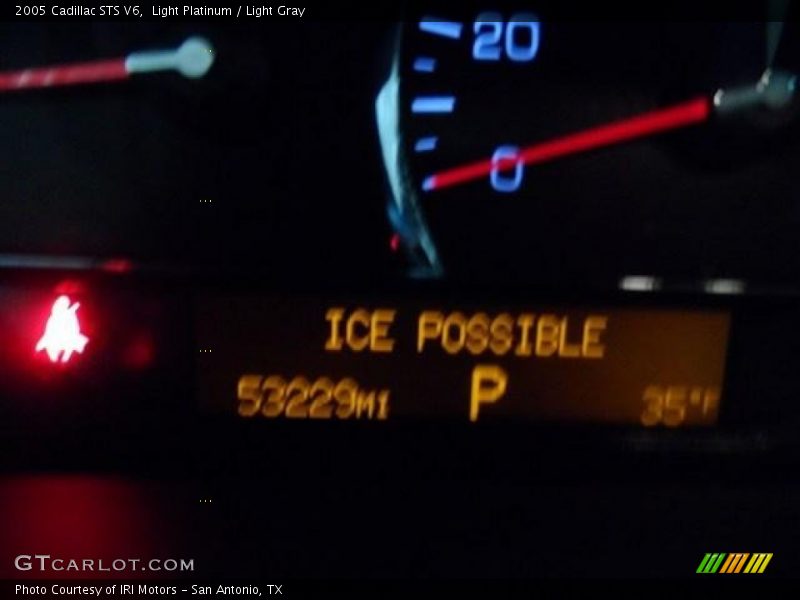 Light Platinum / Light Gray 2005 Cadillac STS V6