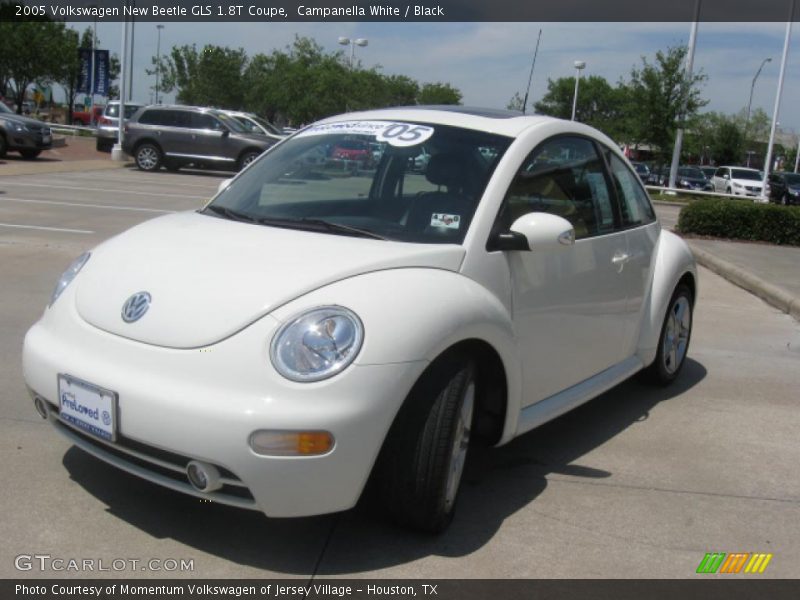 Campanella White / Black 2005 Volkswagen New Beetle GLS 1.8T Coupe