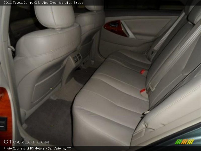 Aloe Green Metallic / Bisque 2011 Toyota Camry XLE