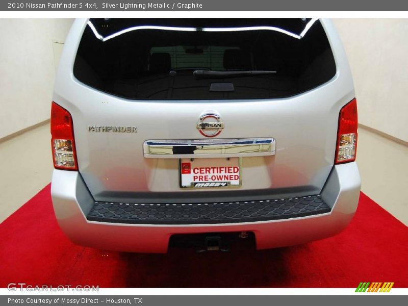 Silver Lightning Metallic / Graphite 2010 Nissan Pathfinder S 4x4