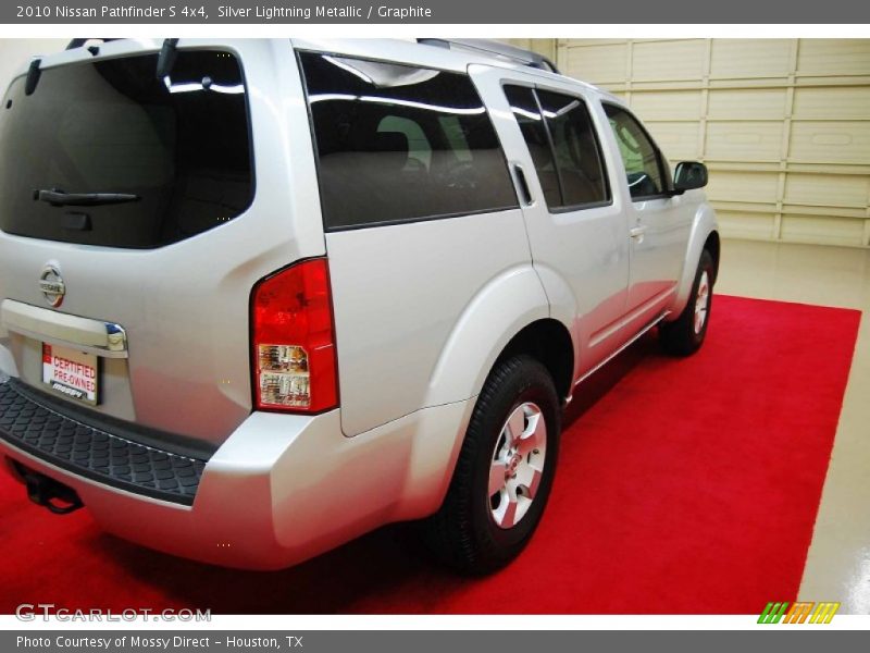Silver Lightning Metallic / Graphite 2010 Nissan Pathfinder S 4x4