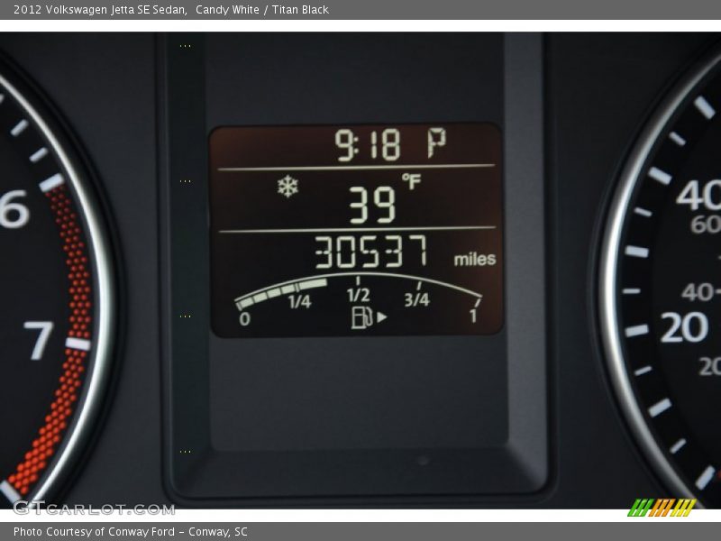 Candy White / Titan Black 2012 Volkswagen Jetta SE Sedan