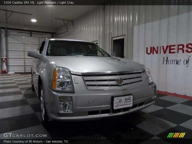 Light Platinum / Light Gray 2006 Cadillac SRX V8