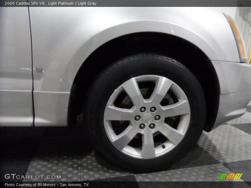 Light Platinum / Light Gray 2006 Cadillac SRX V8
