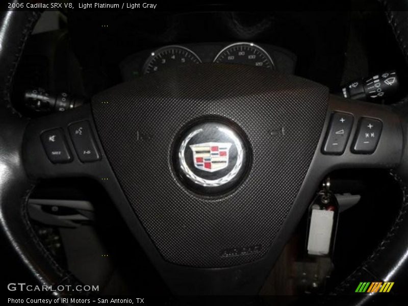 Light Platinum / Light Gray 2006 Cadillac SRX V8