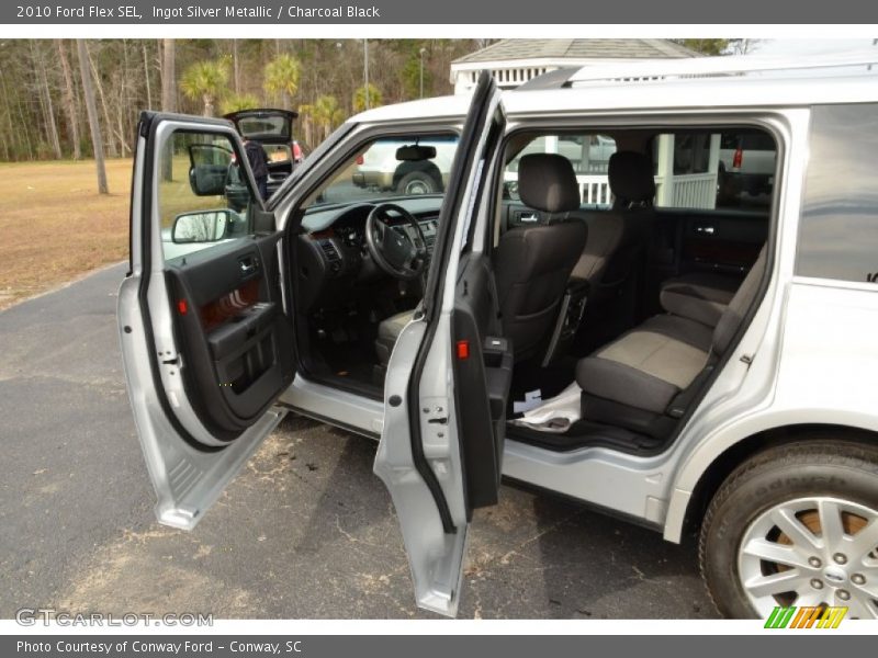 Ingot Silver Metallic / Charcoal Black 2010 Ford Flex SEL