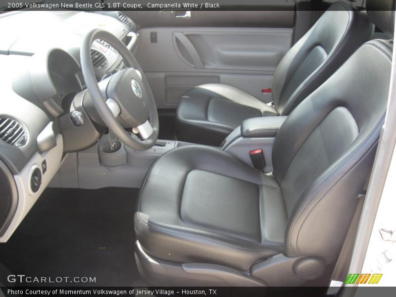 Campanella White / Black 2005 Volkswagen New Beetle GLS 1.8T Coupe