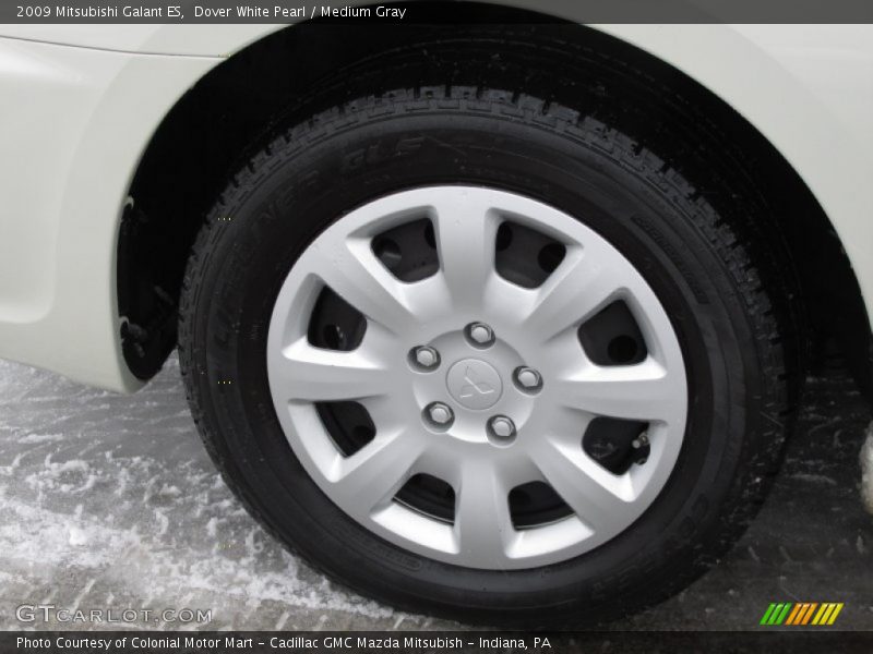 Dover White Pearl / Medium Gray 2009 Mitsubishi Galant ES